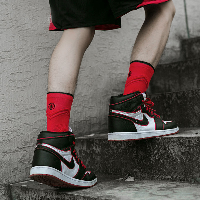 Men's High-Top Breathable Elite Basketball Socks with Towel Sole