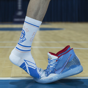 High-Top Elite Basketball Socks with Non-Slip Towel Sole, Odor-Resistant