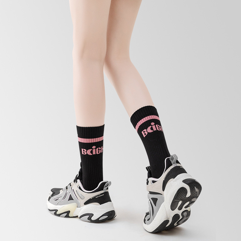 Women’s Mid-Calf Lightweight Odor-Free Terry Socks