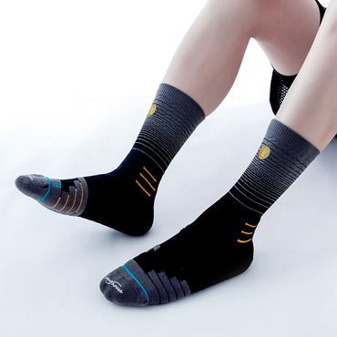 Men's Mid-Calf Gradient Elite Basketball Socks Trendy Performance