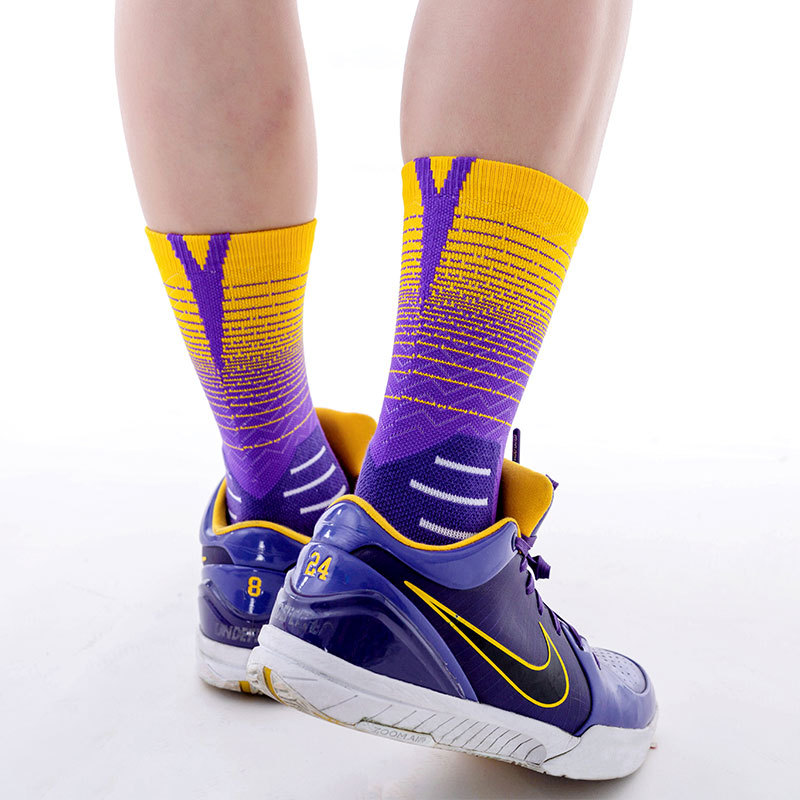 Men's Mid-Calf Gradient Elite Basketball Socks Trendy Performance