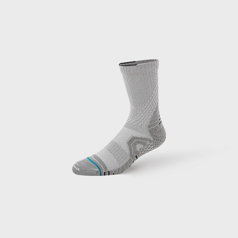 Men’s High-Mid Non-Slip Quick-Dry Basketball Socks