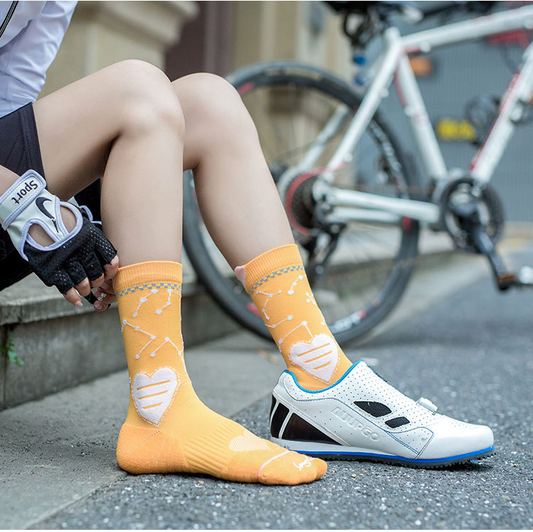 Womenβs Mid-Calf Cycling Breathable Terry Socks
