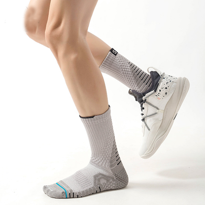 Men’s High-Mid Non-Slip Quick-Dry Basketball Socks